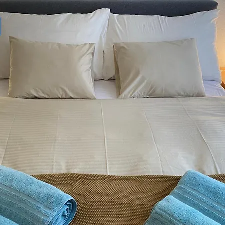 H1 With 4,5 Room, Bathroom, Kitchen, Central, Quiet & Modern With Office Zurich