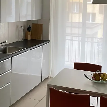 H1 With 4,5 Room, Bathroom, Kitchen, Central, Quiet & Modern With Office Appartement *
