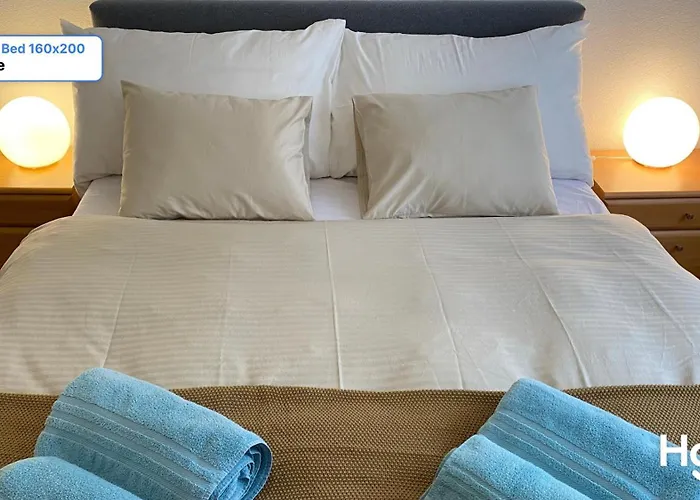 H1 With 4,5 Room, Bathroom, Kitchen, Central, Quiet & Modern With Office Zürich