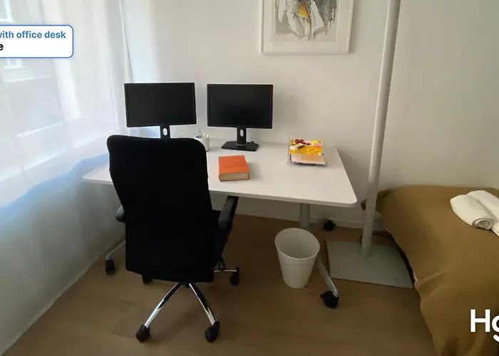 H1 With 4,5 Room, Bathroom, Kitchen, Central, Quiet & Modern With Office Apartment