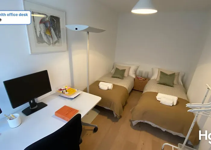 Apartment H1 With 4,5 Room, Bathroom, Kitchen, Central, Quiet & Modern With Office Zürich