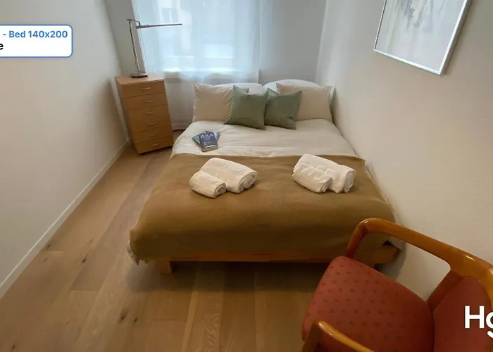 H1 With 4,5 Room, Bathroom, Kitchen, Central, Quiet & Modern With Office * ציריך