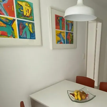 شقة H1 With 4,5 Room, Bathroom, Kitchen, Central, Quiet & Modern With Office