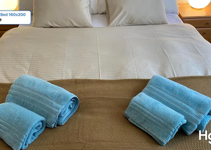 H1 With 4,5 Room, Bathroom, Kitchen, Central, Quiet & Modern With Office Apartmán Curych