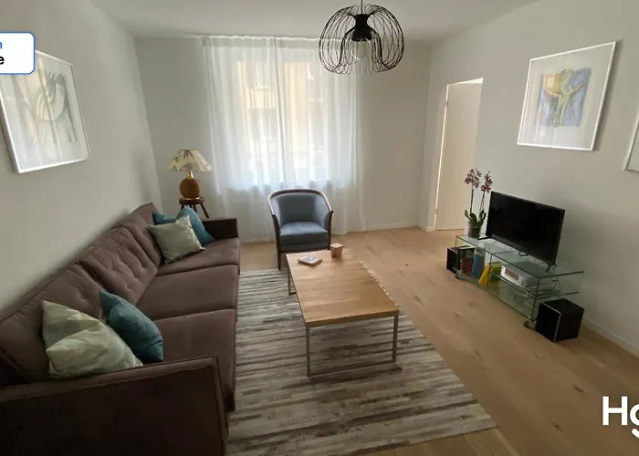 Apartmán H1 With 4,5 Room, Bathroom, Kitchen, Central, Quiet & Modern With Office Curych