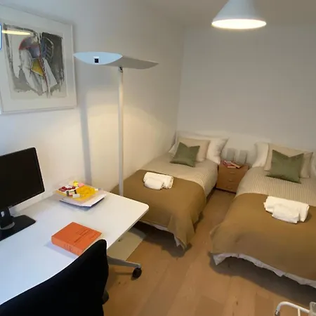 Апартаменти H1 With 4,5 Room, Bathroom, Kitchen, Central, Quiet & Modern With Office Цюрих