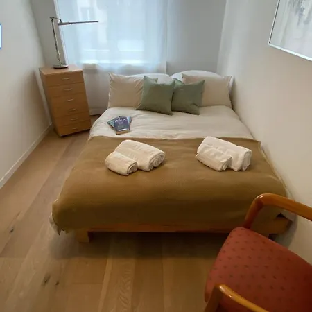 H1 With 4,5 Room, Bathroom, Kitchen, Central, Quiet & Modern With Office * Zurigo